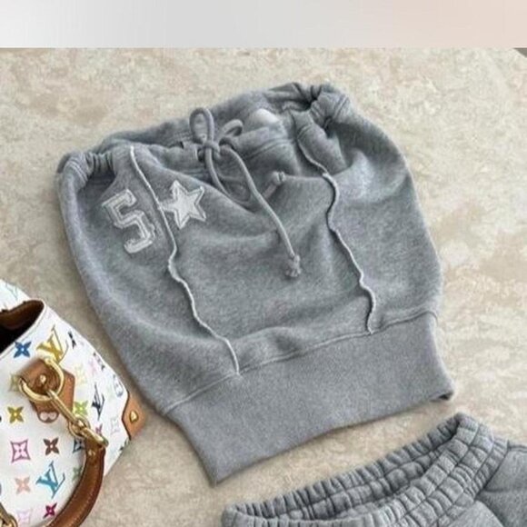 NWT Hidden Cult Slouchy Grey Star Top xs - Picture 2 of 3